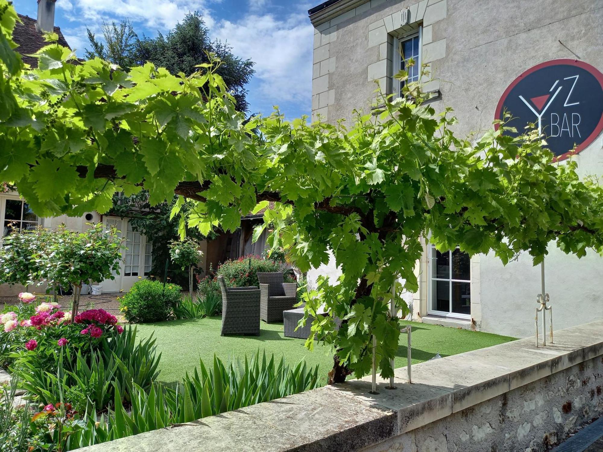 Logis Hotel Restaurant Relais De La Mothe Yzeures-sur-Creuse Buitenkant foto