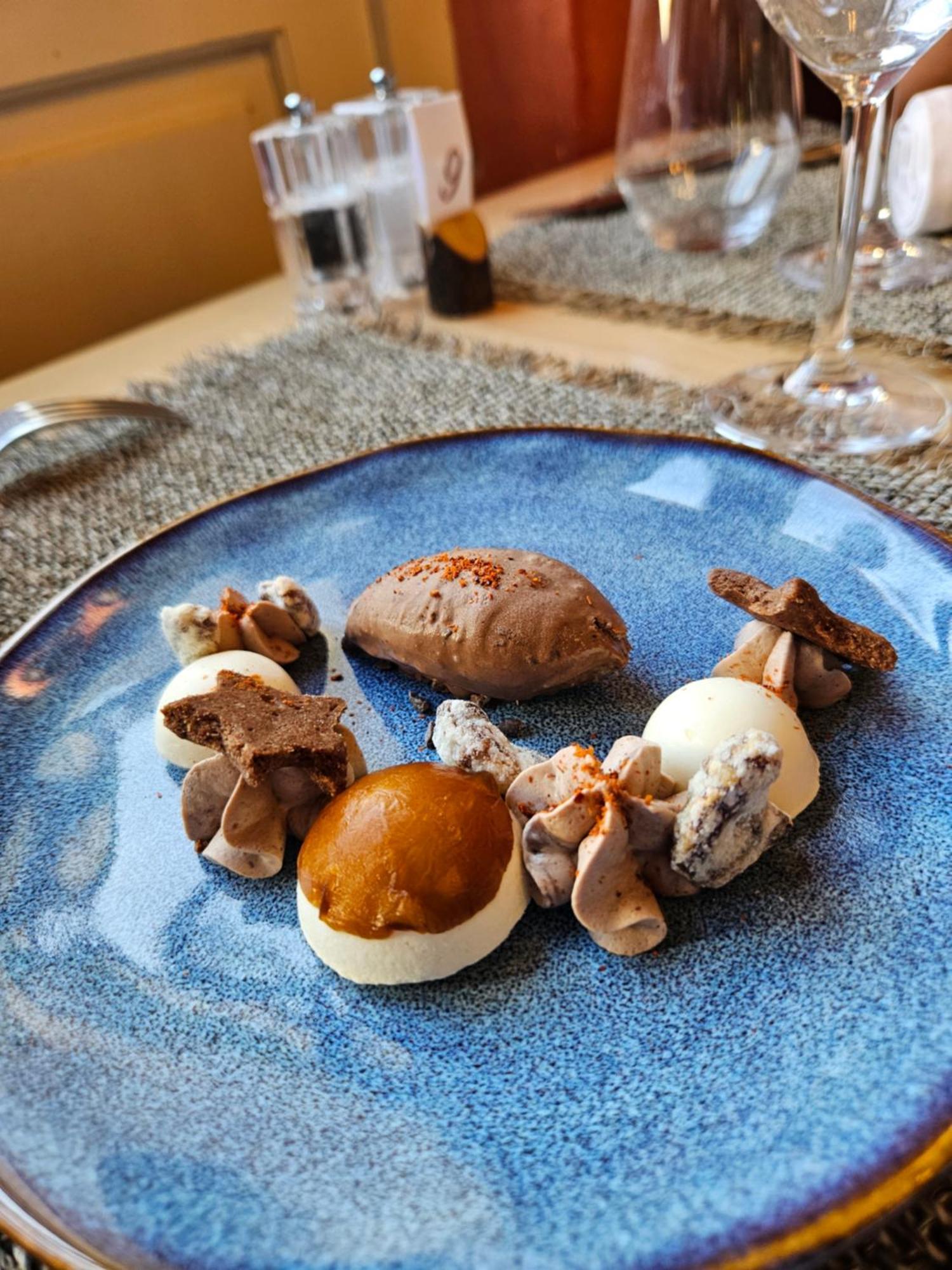 Logis Hotel Restaurant Relais De La Mothe Yzeures-sur-Creuse Buitenkant foto